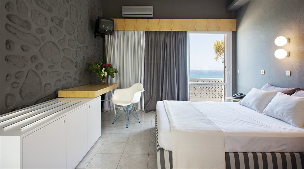 Alkistis Beach Hotel - Adults Only Агиос Стефанос Екстериор снимка